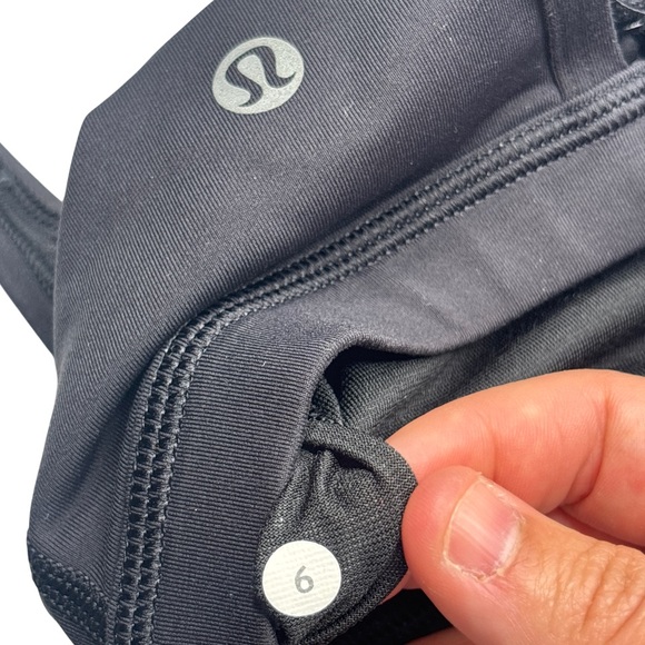 Lululemon | Black Strappy Back Sports Bra | Size 6 - Picture 3 of 6